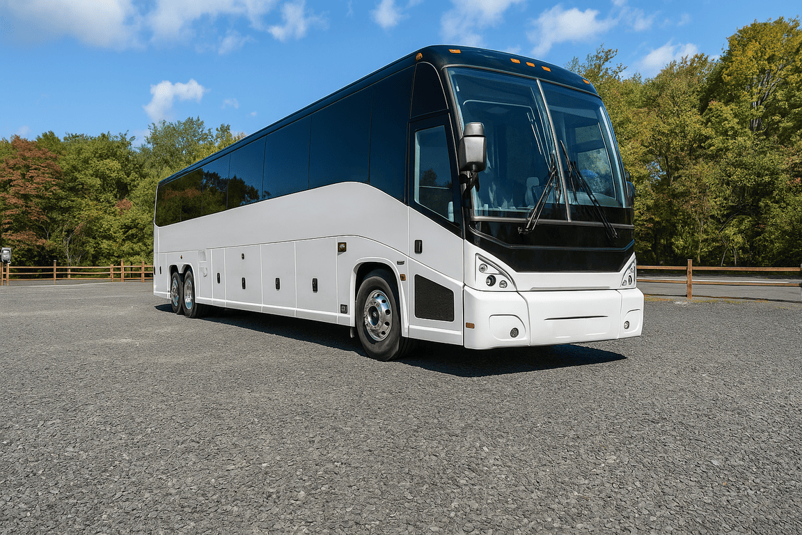 picture of Tuscaloosa Coach Bus Service coach bus