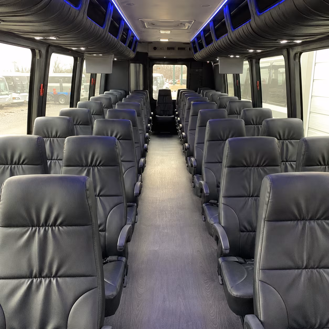 charter buses for corporate wine tour events around tuscaloosa