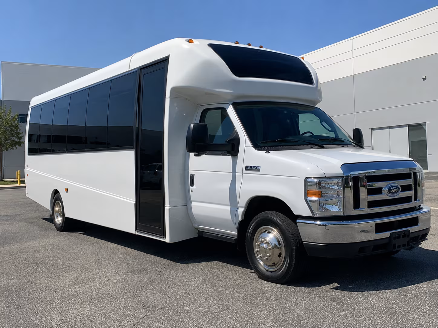 corporate and conference buses for tuscaloosa business events