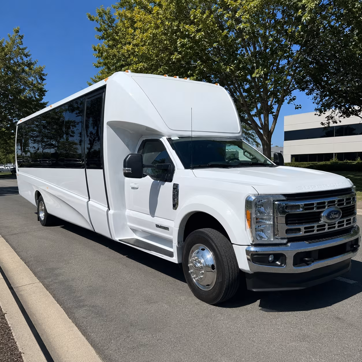 hotel to venue shuttle buses for tuscaloosa corporate groups and visiting teams