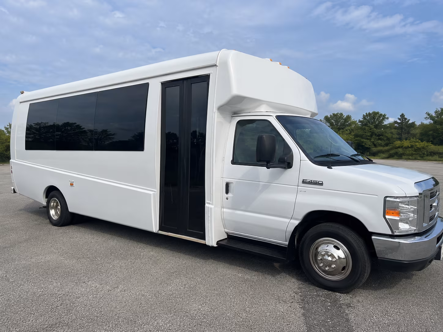 lake tuscaloosa northport party bus rental
