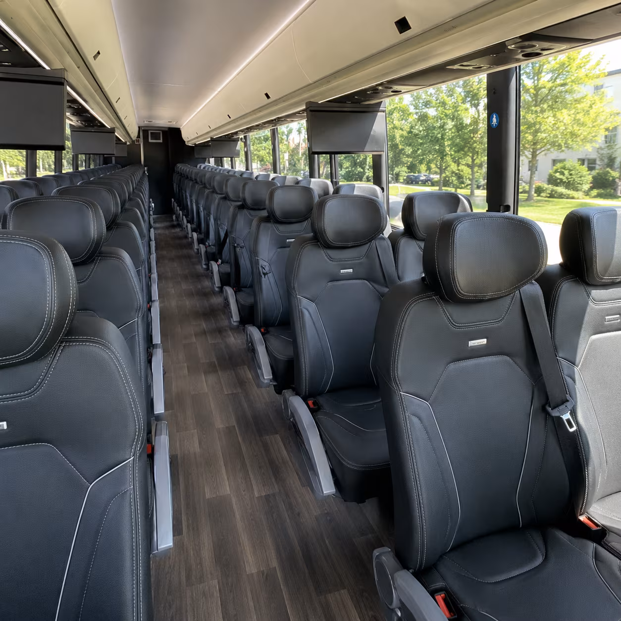 out of state charter bus service for tuscaloosa groups