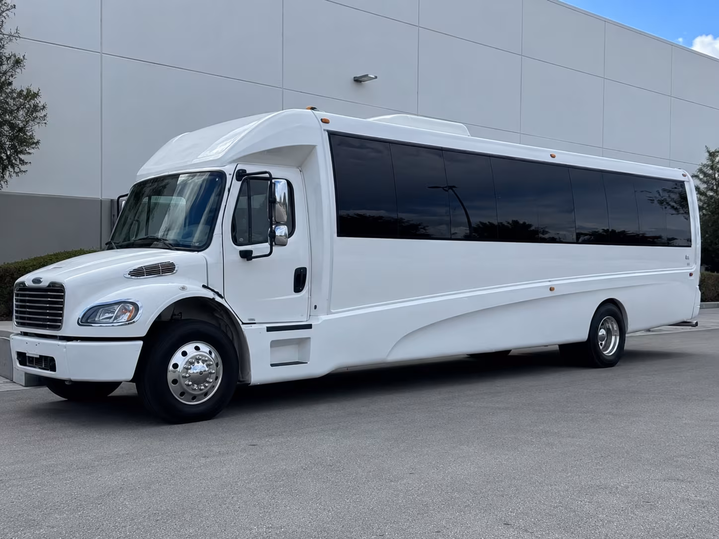 party buses for concert nights through downtown tuscaloosa