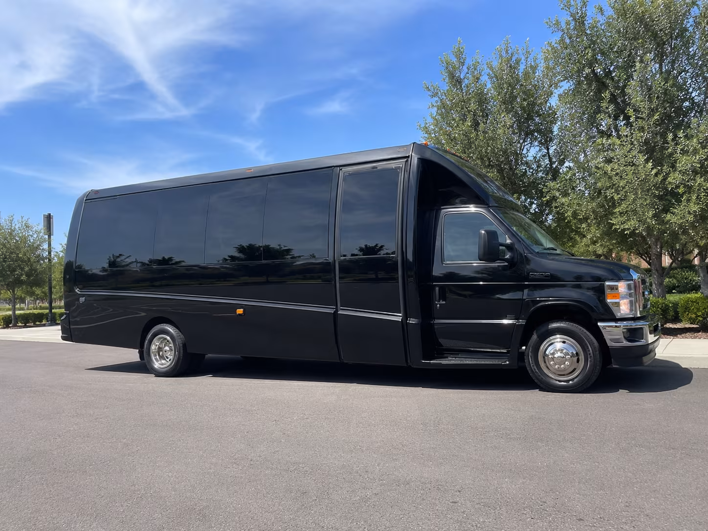 shuttle buses to oak mountain amphitheatre and birmingham concert venues