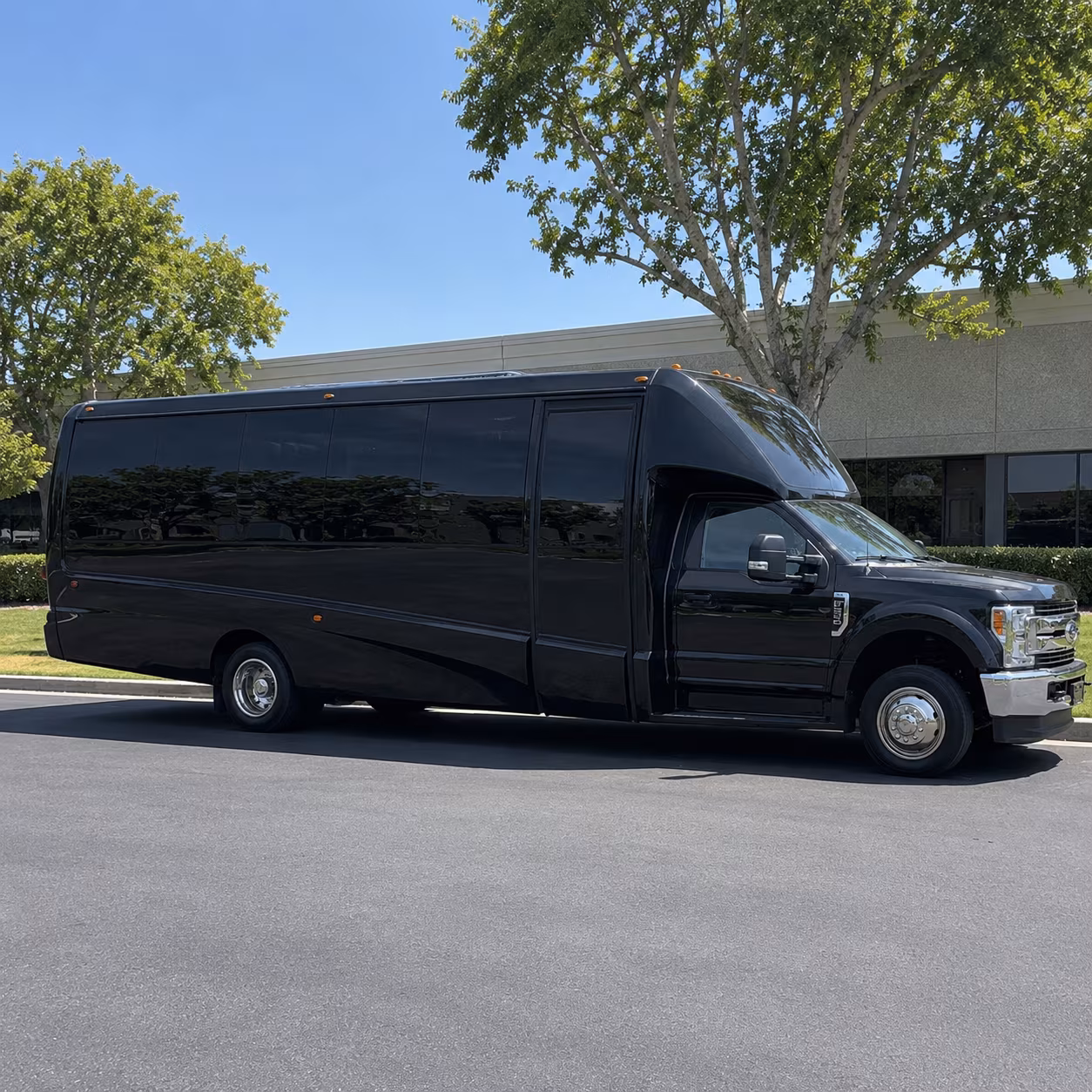 tuscaloosa crimson tide sporting events party bus rental