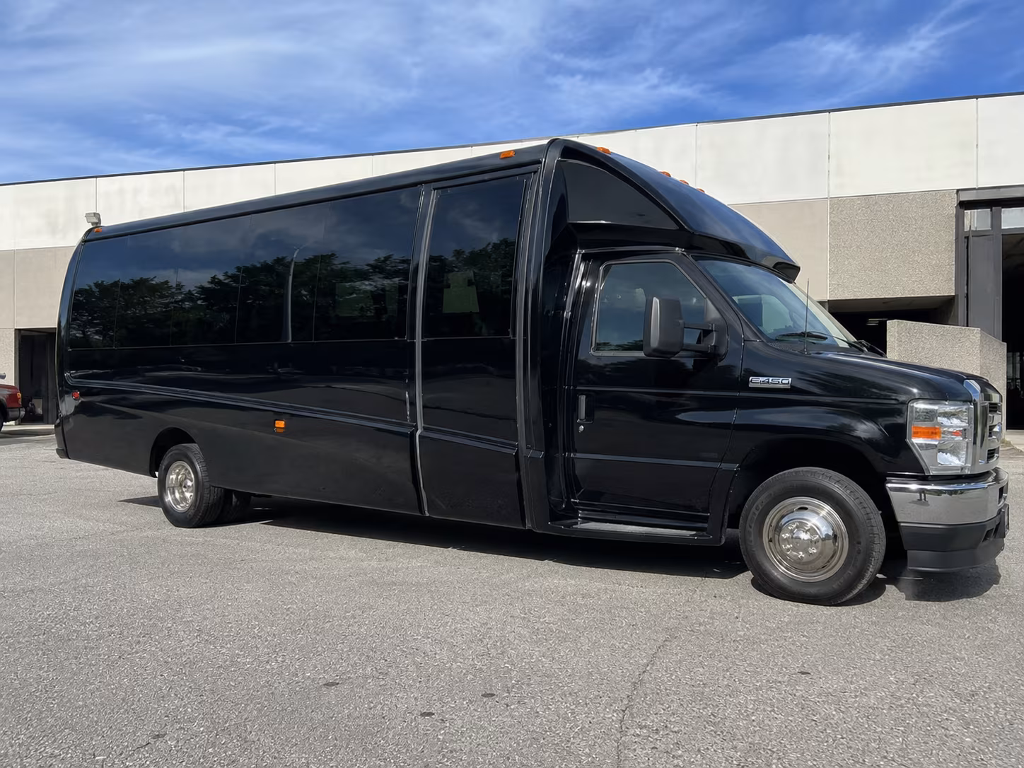 tuscaloosa employee transportation onboard seating